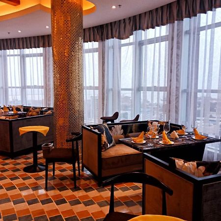 Hotel Kaloum Конакри Екстериор снимка