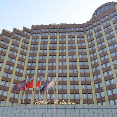 Hotel Kaloum Конакри Екстериор снимка