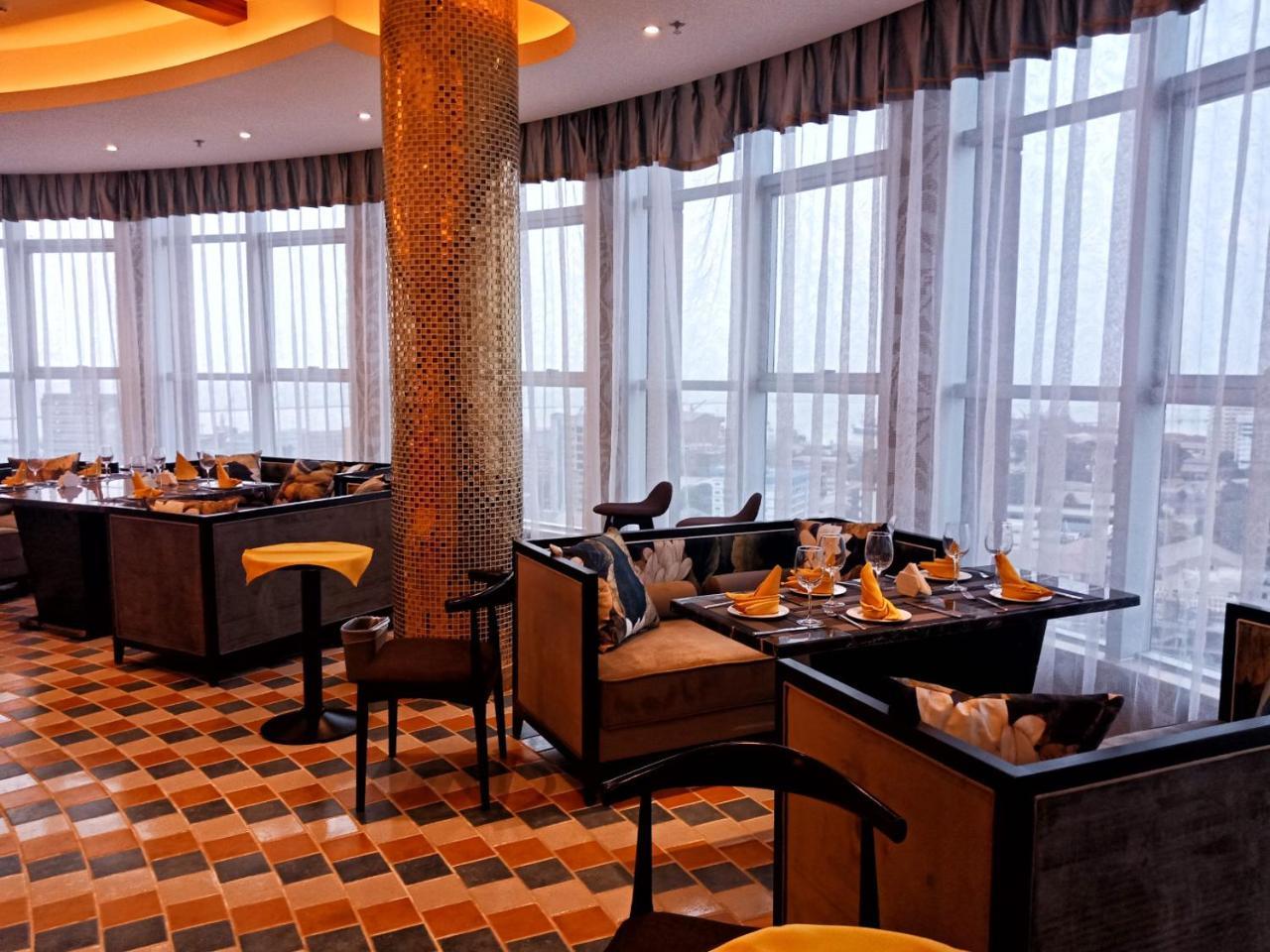 Hotel Kaloum Конакри Екстериор снимка