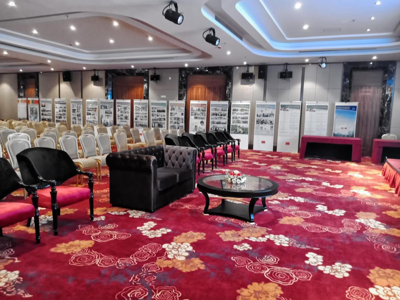 Hotel Kaloum Конакри Екстериор снимка