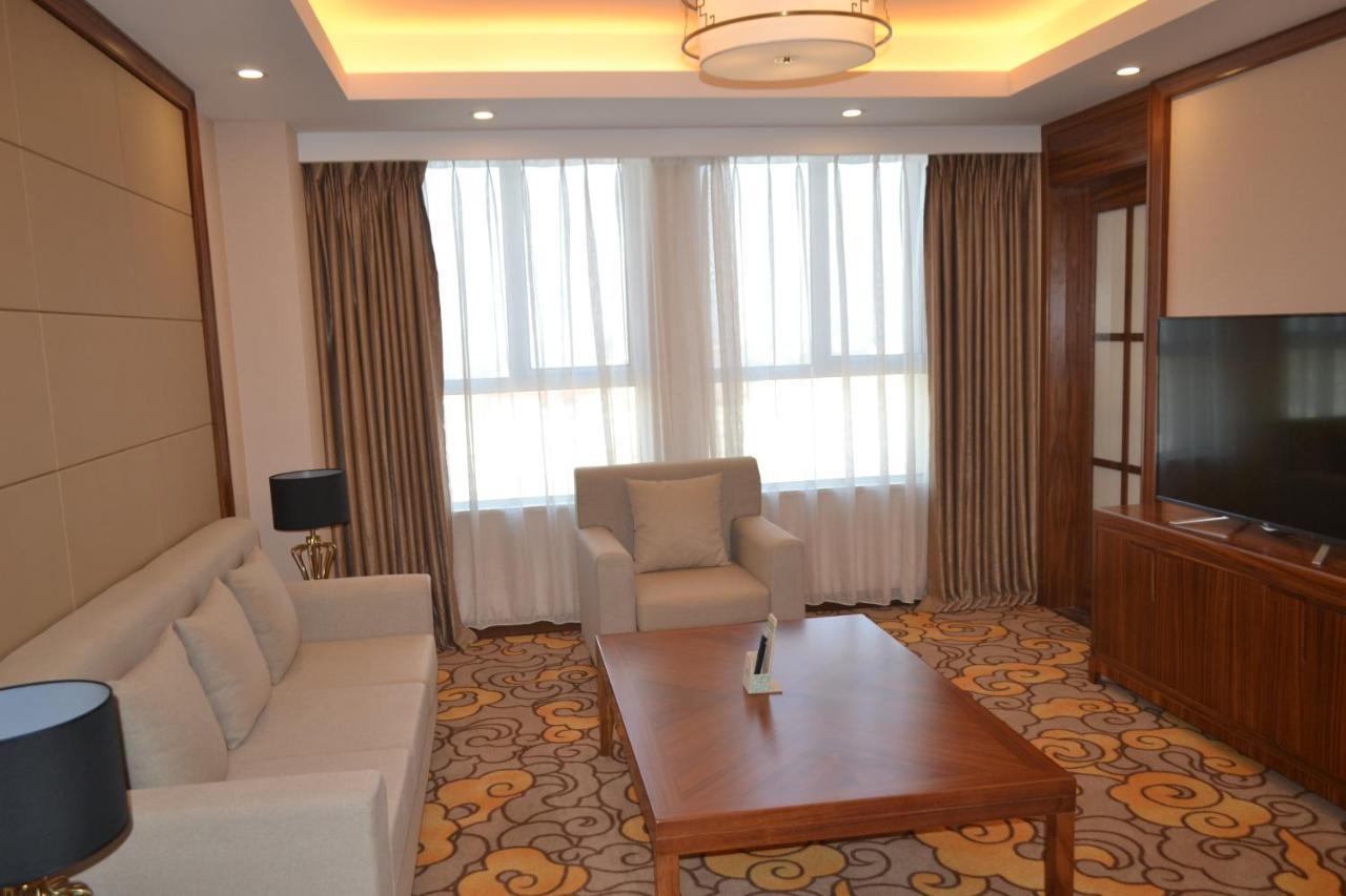 Hotel Kaloum Конакри Екстериор снимка